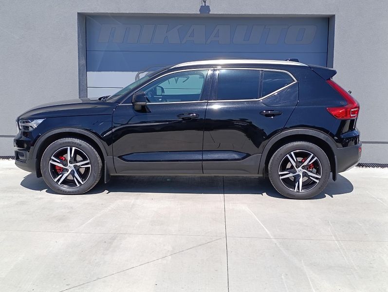 Volvo XC40 2.0 B4 AWD 145kW - fotka 1 z 8