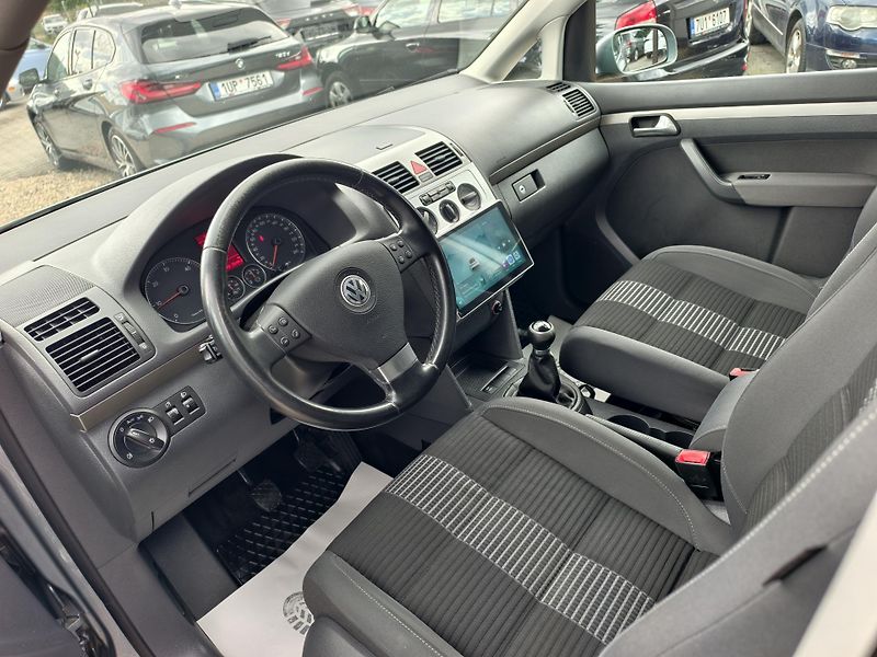 Volkswagen Touran 1.9 TDi 77kW TEMPOMAT, VÝHŘEVY - fotka 7 z 20