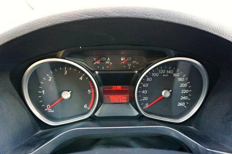 Ford S-MAX (2006) 1,8 TDCI 92 kW - fotka 21 z 26
