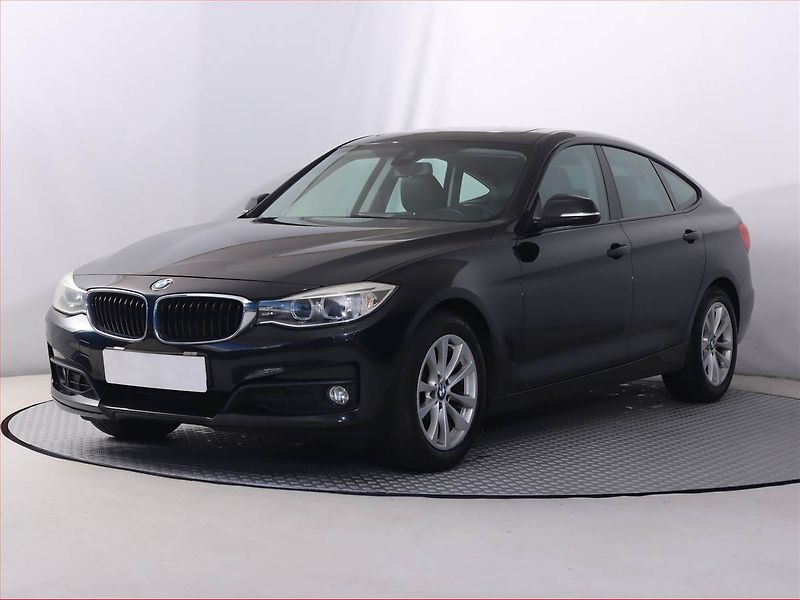 BMW Řada 3 (2013) 318d GT, Automat, Serv.kniha - fotka 2 z 23
