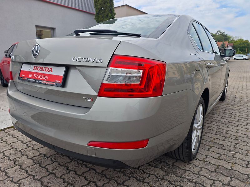 Škoda Octavia (2013) 1.4 TSi Elegance Tempomat - fotka 36 z 42