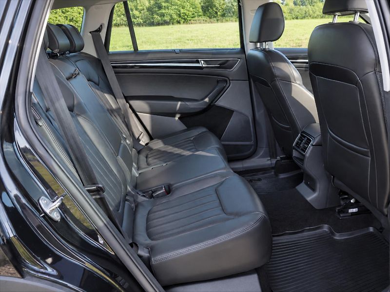 Škoda Kodiaq 2,0 TDI 147kW 4x4 DSG L&K DPH - fotka 13 z 44