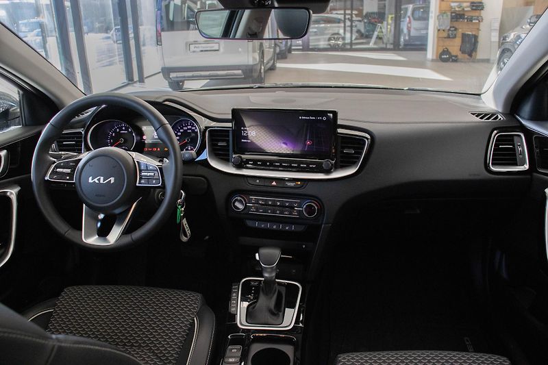 Kia XCeed 1.6 T-GDI GPF 7DCT EXCLUSIVE - fotka 8 z 17