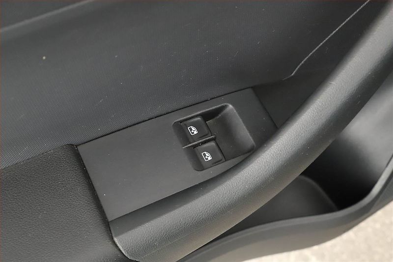 Škoda Rapid (2017) 1.2 TSI, ČR,1.maj, Serv.kniha - fotka 12 z 16