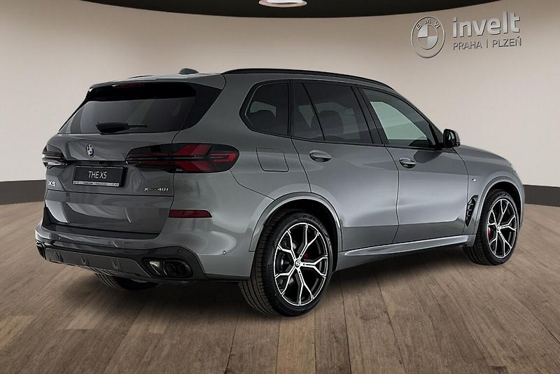BMW X5 xDrive40i - fotka 3 z 28