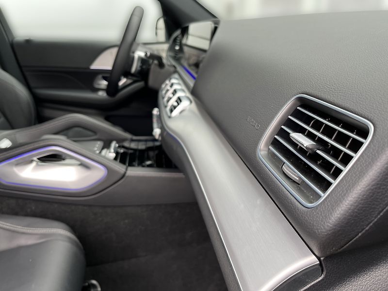 Mercedes-Benz GLE 450d 4MATIC AMG Line Airmatic - fotka 18 z 21