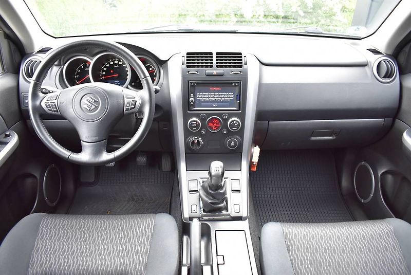 Suzuki Grand Vitara 1,9 DDiS 1M, SUPER, JAKO NOVÝ - fotka 9 z 16