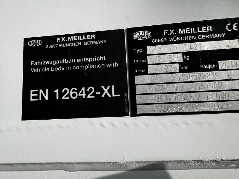 Mercedes-Benz (2019) Arocs 3243 8x4 Bordmatik EURO  - fotka 9 z 18