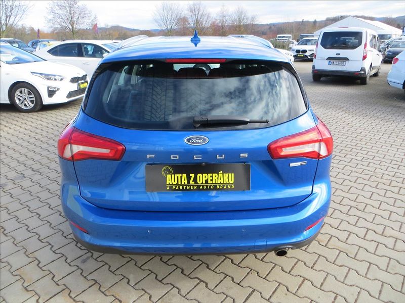 Ford Focus 1,0 EcoBoost 114kW Titanium ČR - fotka 6 z 25