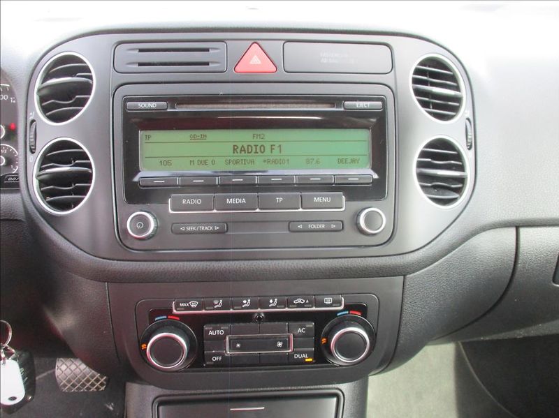 Volkswagen Golf Plus 1,4 TSI, DSG,aut.klima,s.kn. - fotka 15 z 32