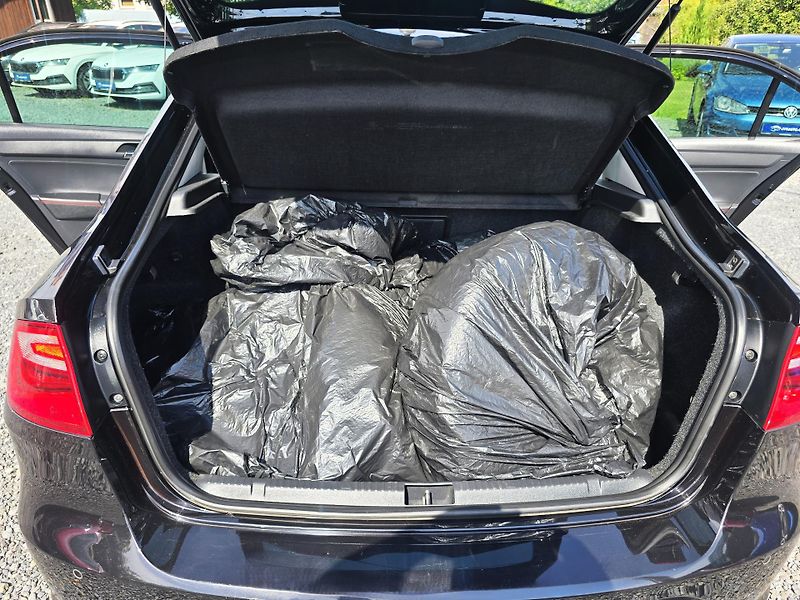 Seat Toledo 1.2 TSI 81KW FR LINE FULL LED  - fotka 16 z 27