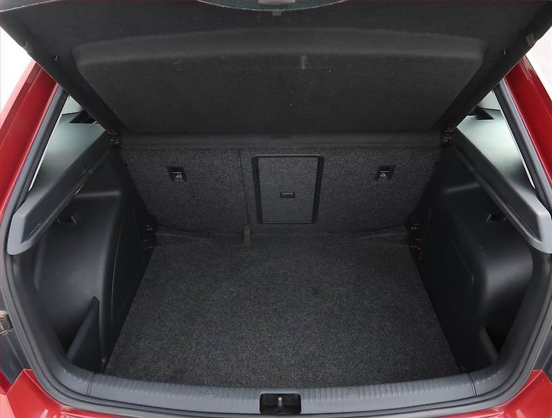 Škoda Rapid (2016) Spaceback 1.4 TDI - fotka 13 z 18