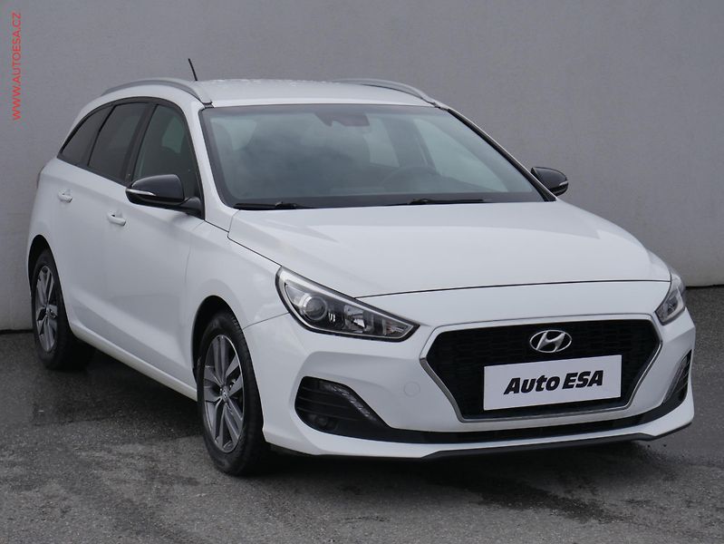 Hyundai i30 (2018) 1.4T-GDi, 2.maj,ČR, AC, park - fotografie inzerátu