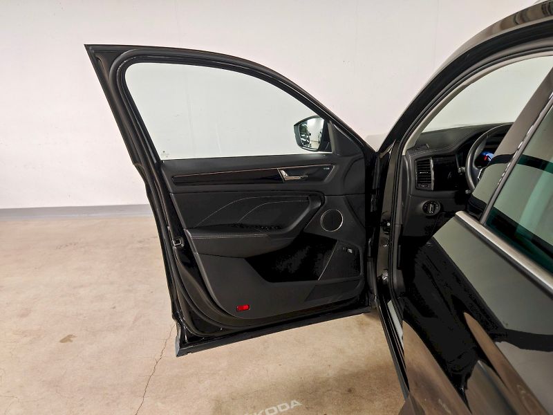 Škoda Kodiaq (2023) 2.0 TDI 147 kW DSG 4x4 L&K - fotka 19 z 30
