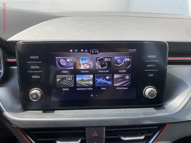 Škoda Scala (2020) 1.6 TDi, ČR, Ambition, LED - fotka 17 z 19