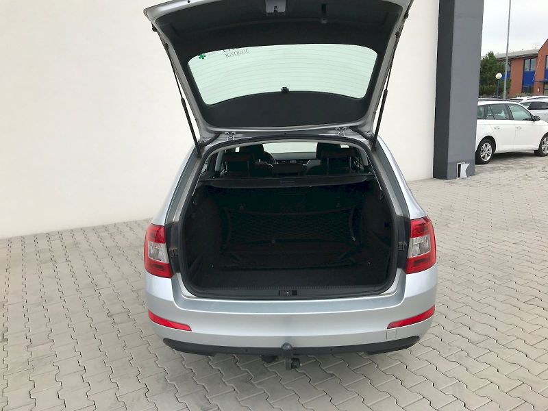 Škoda Octavia (2016) COM STYLE TD81/1.6 7AG - fotka 11 z 24