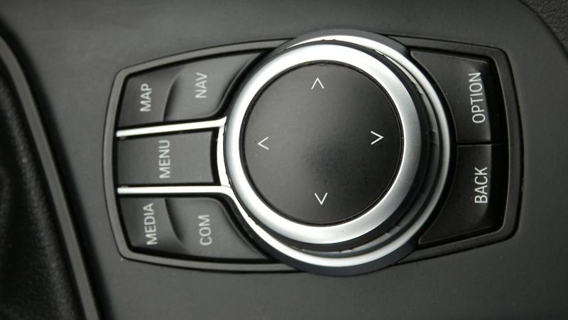 BMW X1 sDrive 18i - fotka 19 z 24