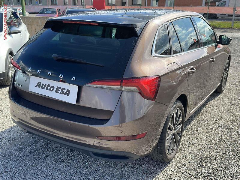 Škoda Scala (2020) 1.5TSi, 2.maj,ČR, LED, panor - fotka 4 z 26