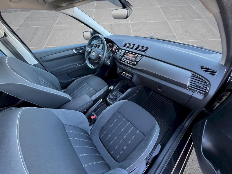 Škoda Fabia (2021) 1.0 TSI 70kW Style Plus combi - fotka 18 z 30