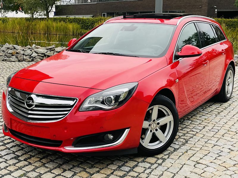 Opel Insignia 2.0CDT 4x4 AUT KAMERA SERVISKA - fotka 1 z 46