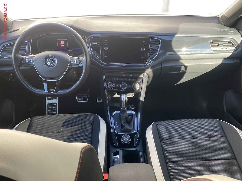 Volkswagen T-Roc (2018) 2.0 TSi 4x4, Highline, DSG - fotka 8 z 22