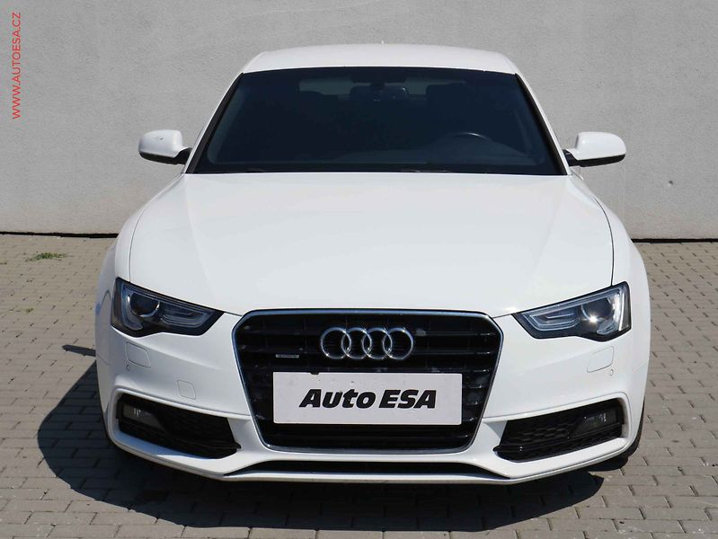 Audi A5 (2014) 2.0TDi Quattro, ČR, S-line - fotka 2 z 21