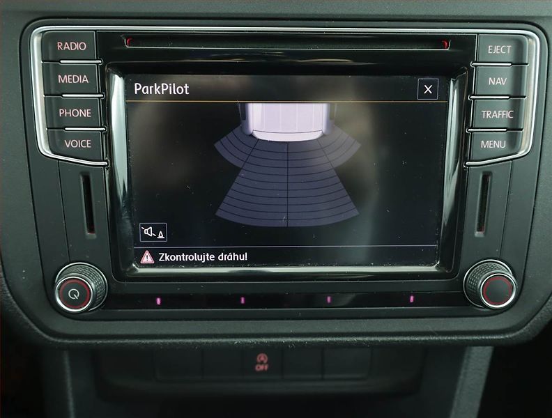 Volkswagen Caddy (2017) 2.0 TDI, 7Míst - fotka 16 z 18