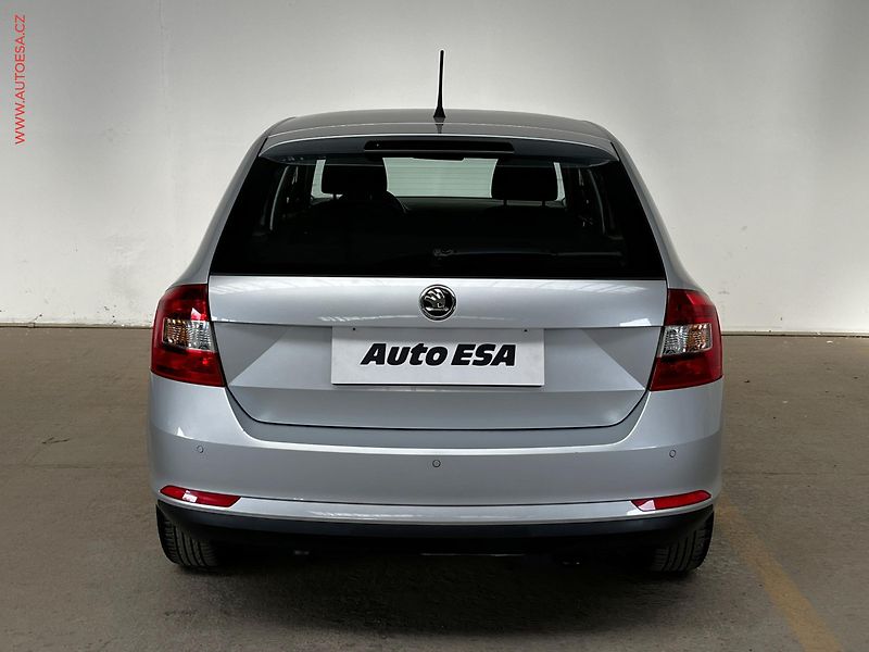 Škoda Rapid (2015) 1.6 TDi, Ambition, DSG, xenon - fotka 5 z 16