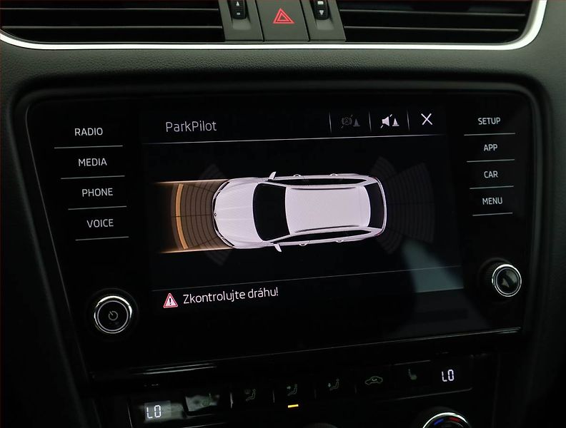 Škoda Octavia (2019) Style 1.6 TDI, Tempomat - fotka 13 z 17