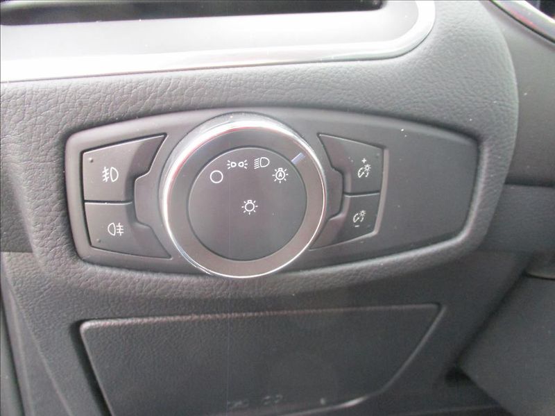 Ford S-MAX 2,0 TDCi, Titanium,servis,DPH, - fotka 29 z 38