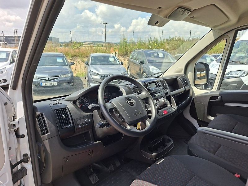 Opel Movano FG 4350 L4H3 2,2 CDTi 165k M6 - fotka 13 z 20