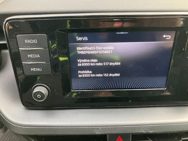 Škoda Scala (2022) 1.0TSI 70kW AMBITION NOVÉ V ČR - fotka 22 z 25