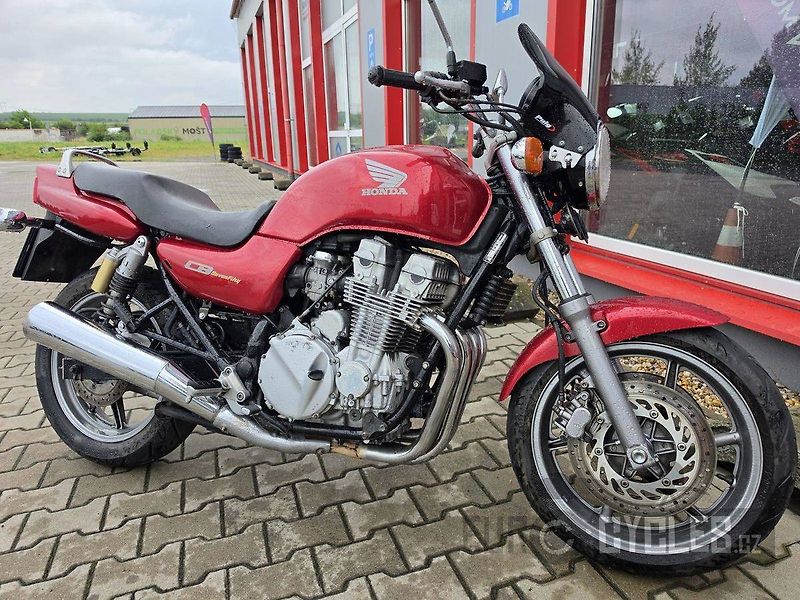 Honda CB 750 F2 Seven-Fifty (1994) - fotka 1 z 11