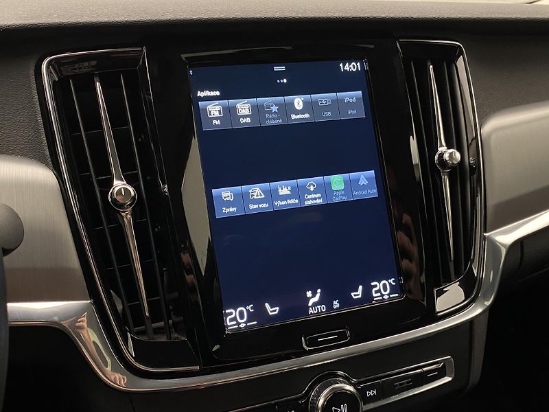 Volvo S90 D4 MOMENTUM AUT  - fotka 39 z 43