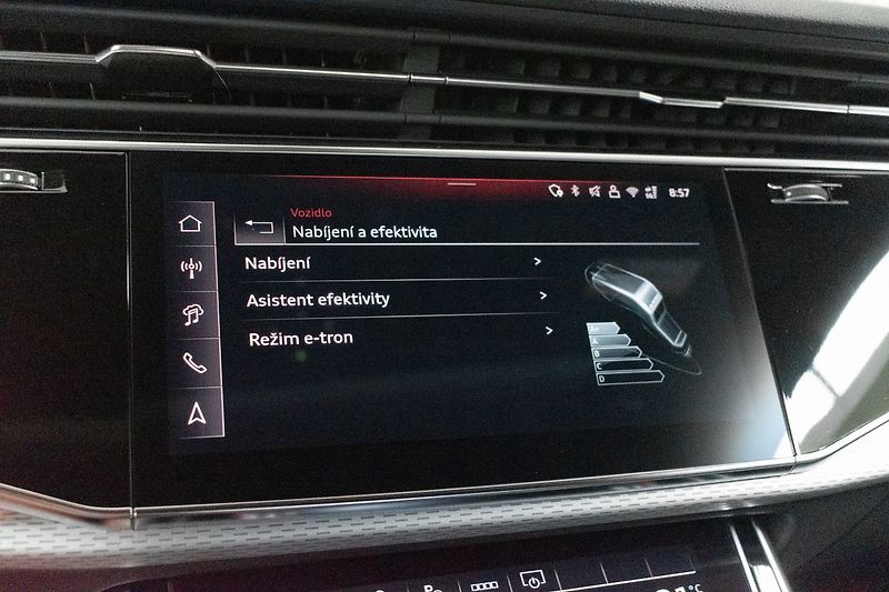 Audi Q7 55 TFSI e *S-LINE*4x4*AIR*DPH* - fotka 31 z 52