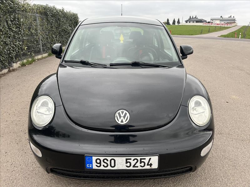 Volkswagen New Beetle 1,6 i STK 4/2028 EKO ZAPLACENO - fotka 2 z 28