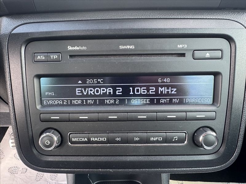 Škoda Fabia 1,2 TSI, digi klima, serviska, - fotka 19 z 33