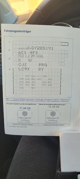 Volkswagen Polo (2016) 1,2TSi 81kW R-Line Highline - fotka 48 z 51