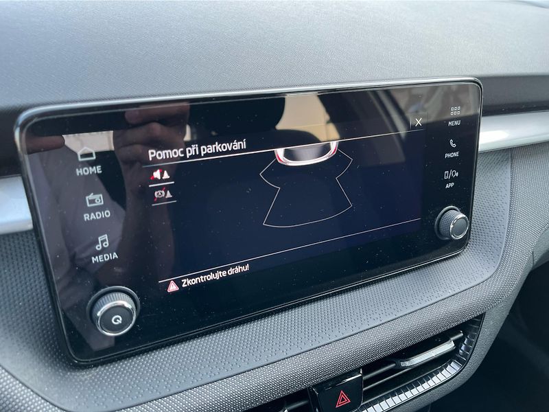Škoda Fabia 1.0 TSI 70 kW TOP SELECTION - fotka 16 z 26
