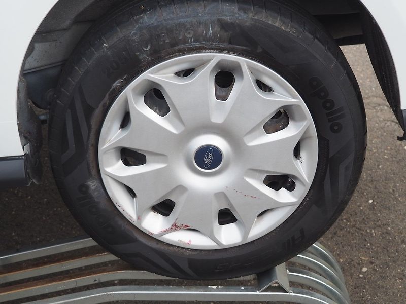 Ford Transit Connect (2018) 1.5TDCi  L2H1 - fotka 9 z 26