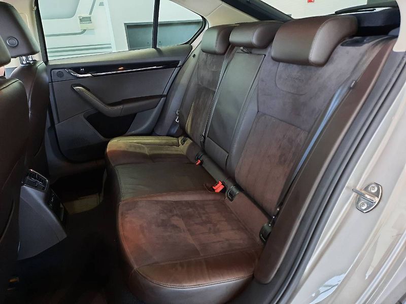 Škoda Octavia (2017) Laurin&Klement 2.0 TDI 4x4 (13 - fotka 9 z 26