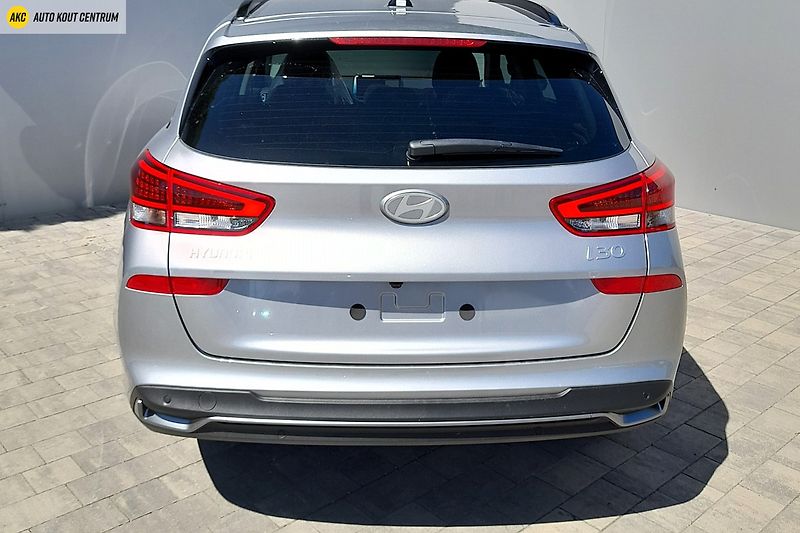 Hyundai i30 (2026) 26 WG 1,0 T-GDI MT GO CZECH - fotka 6 z 10
