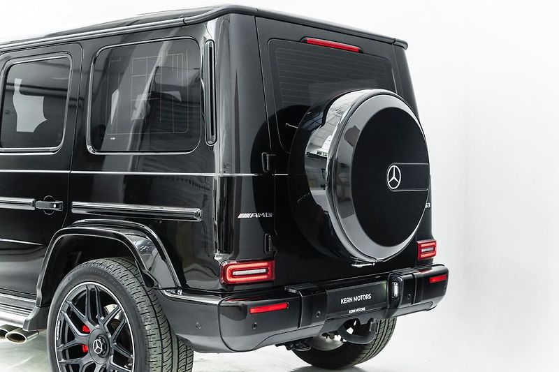 Mercedes-Benz Třídy G G63 AMG*CZ*Karbon*22kola*TV - fotka 23 z 46