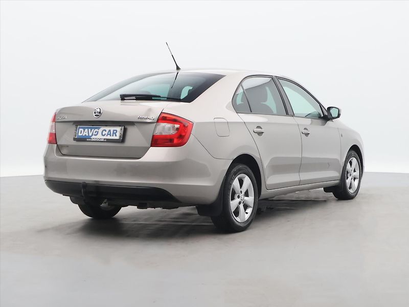 Škoda Rapid 1,2 TSI 63kW Ambition Fresh - fotka 6 z 27
