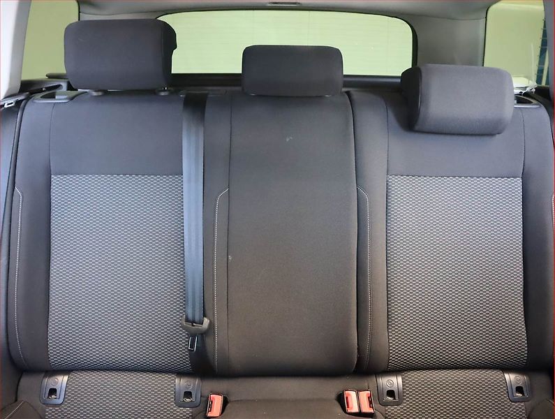 Volkswagen Golf (2018) 1.6 TDI, Tempomat - fotka 10 z 19
