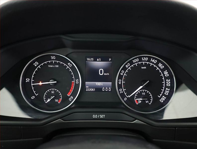 Škoda Superb (2018) Style Plus 2.0 TDI, 4X4 - fotka 9 z 21