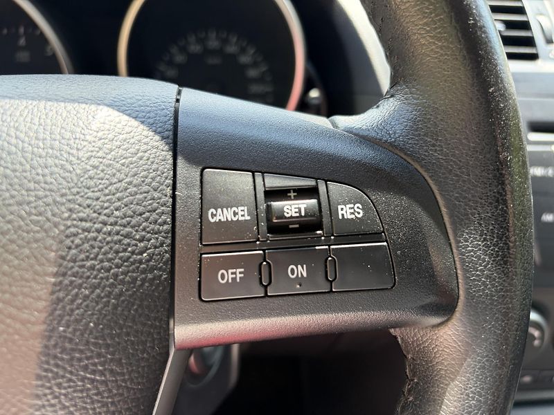 Mazda 5 2.0 Sports-Line - fotka 29 z 31