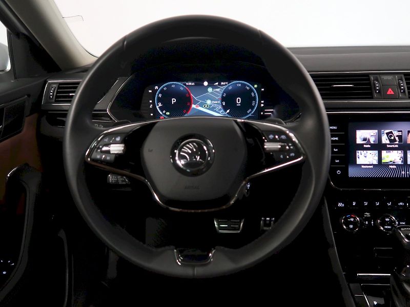 Škoda Superb (2024) LAURIN&KLEMENT 2.0TDI 147KW 4x - fotka 18 z 43
