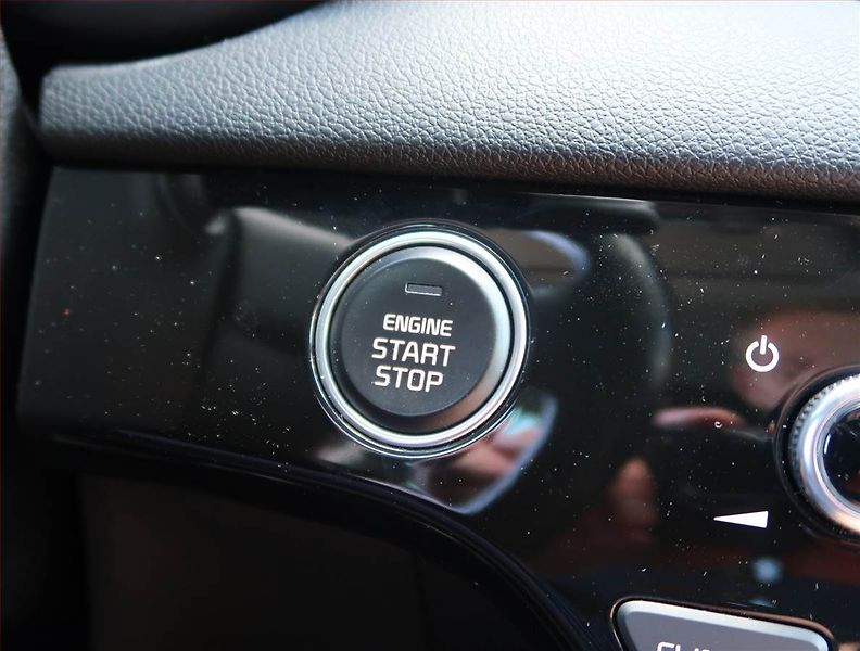 Kia Sportage (2019) 1.6 T-GDI - fotka 23 z 24