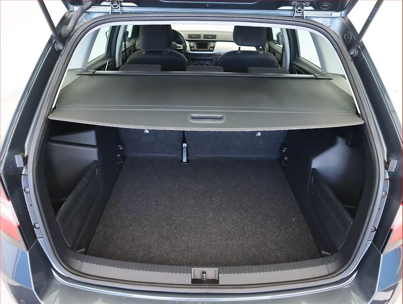 Škoda Fabia (2018) Ambition 1.0 TSI, Tempomat - fotka 14 z 18
